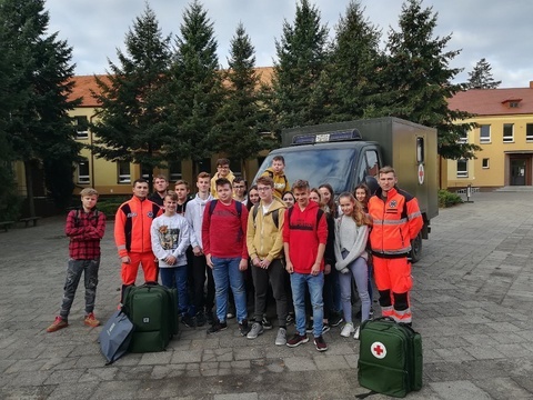 Lekcja edb z udziałem Zespołu Ratownictwa Medycznego 4 Pułku Przeciwlotniczego