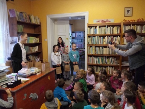 Konkurs czytelniczy klas pierwszych.