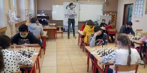 Turniej szachów szybkich  o puchar dyrektora ZSO pana Jarosława Zielonki  z okazji Bożego Narodzenia. 