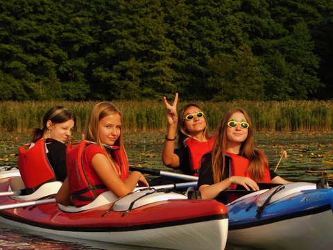 Zajęcia SKS z kajakarstwa.