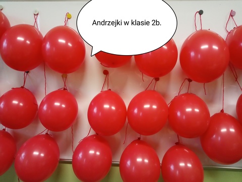 Andrzejkowa zabawa klasy 2b.