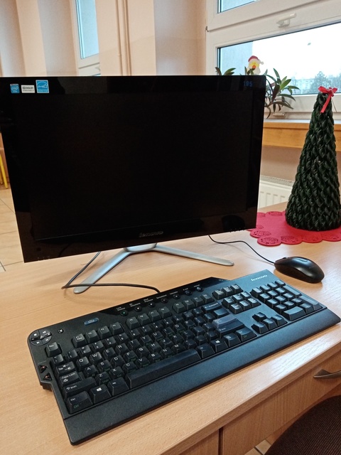 Komputery od Krajowej Izby Skarbowej w Lesznie.