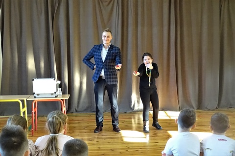 Występ iluzjonisty dla klas 2 i 3.