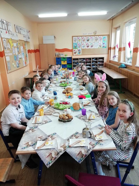 Wielkanocne śniadanie 1c