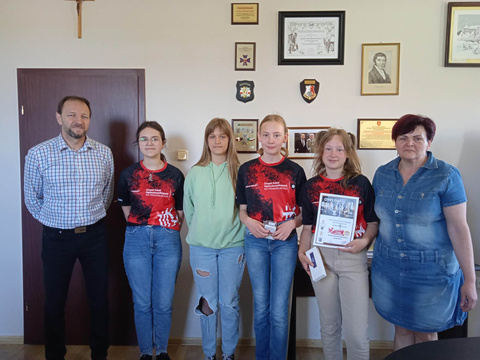 Spotkanie szachistów z dyrektorem szkoły.