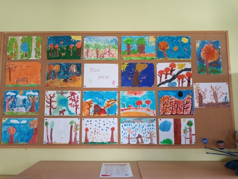 Prace malarskie uczniów klasy 3b 