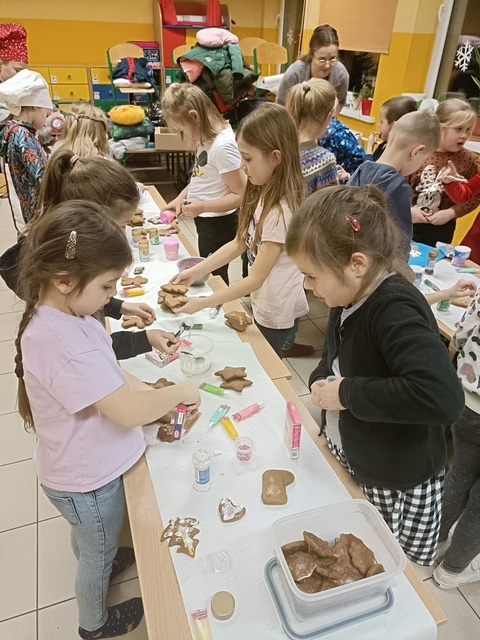 Mikołajkowe czytanie bajek