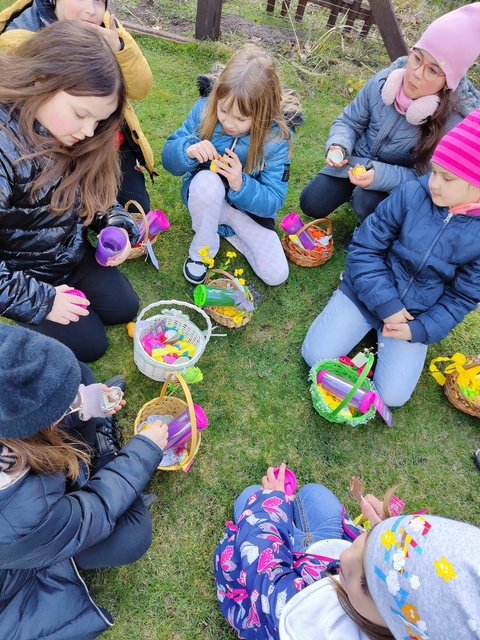 Zajączek w klasach drugich.