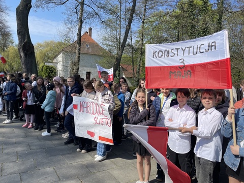 Happening z okazji rocznicy uchwalenia Konstytucji 3 Maja.