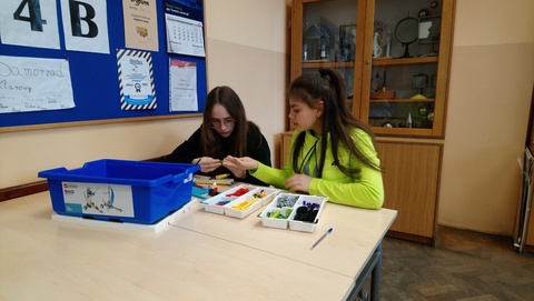 Budowanie równi pochyłej na fizyce w 7a