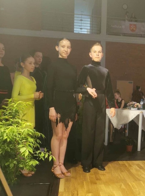 Wicemistrzowie Okręgu w tańcach z naszej szkoły.