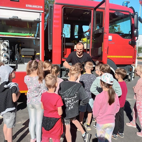 Spotkanie ze strażakiem klasy 1b
