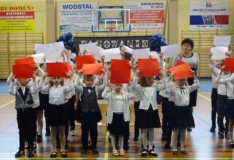 Pasowanie pierwszoklasistów.