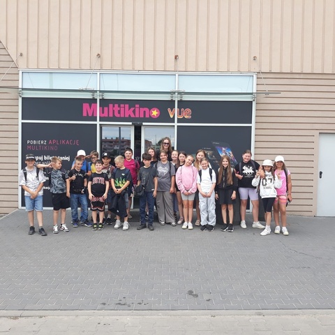 Wycieczka klasy 4b do kina