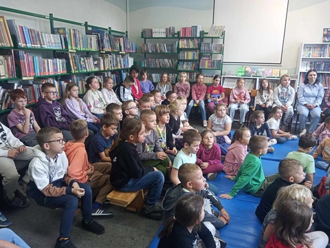 Spotkanie z pisarką dr Małgorzatą Swędrowską 