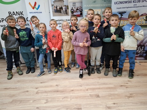 Świąteczne rozgrywki najmłodszych szachistów