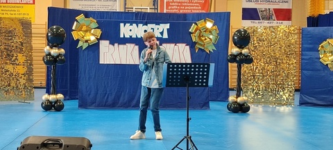 Koncert Franciszka Nowaka z okazji Dnia Patrona Szkoły