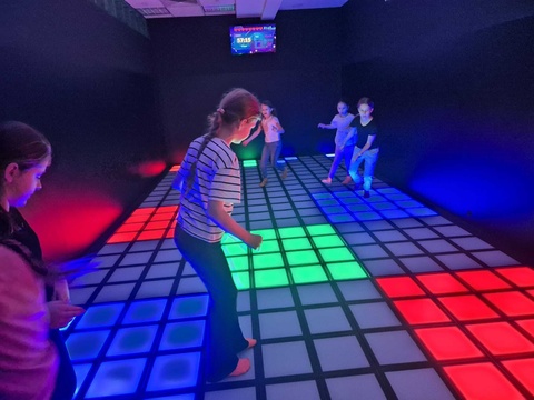 Wycieczka do Pixelmanii klas 4a i 3c