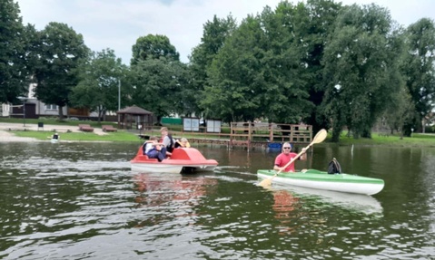 Wycieczka nad jezioro