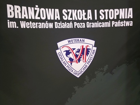 Uroczyste nadanie sztandaru Szkole Branżowej